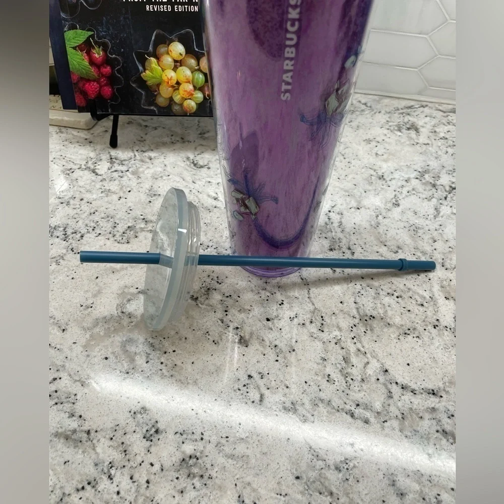 Starbucks 2024 Purple Winter Blossom Floral Tumbler. NWT! Gorgeous! 24 Oz